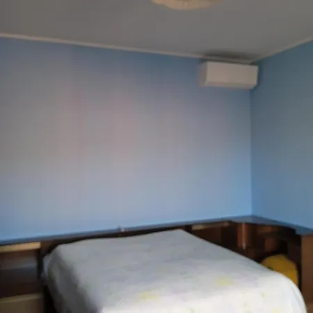 Apartment Angel *